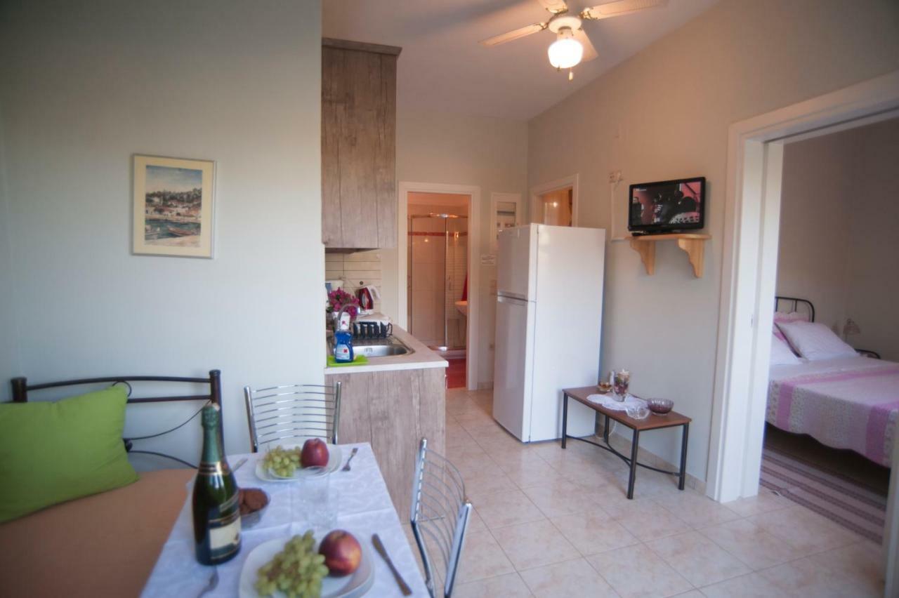 Vila Deep Blue-Apartment Selana Sea View Áyios Nikítas Dış mekan fotoğraf